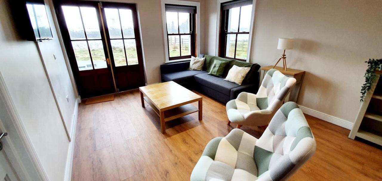 Riverside Marina Apartments Lanesborough Bagian luar foto
